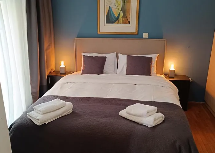 Thissio Hideaway Suite